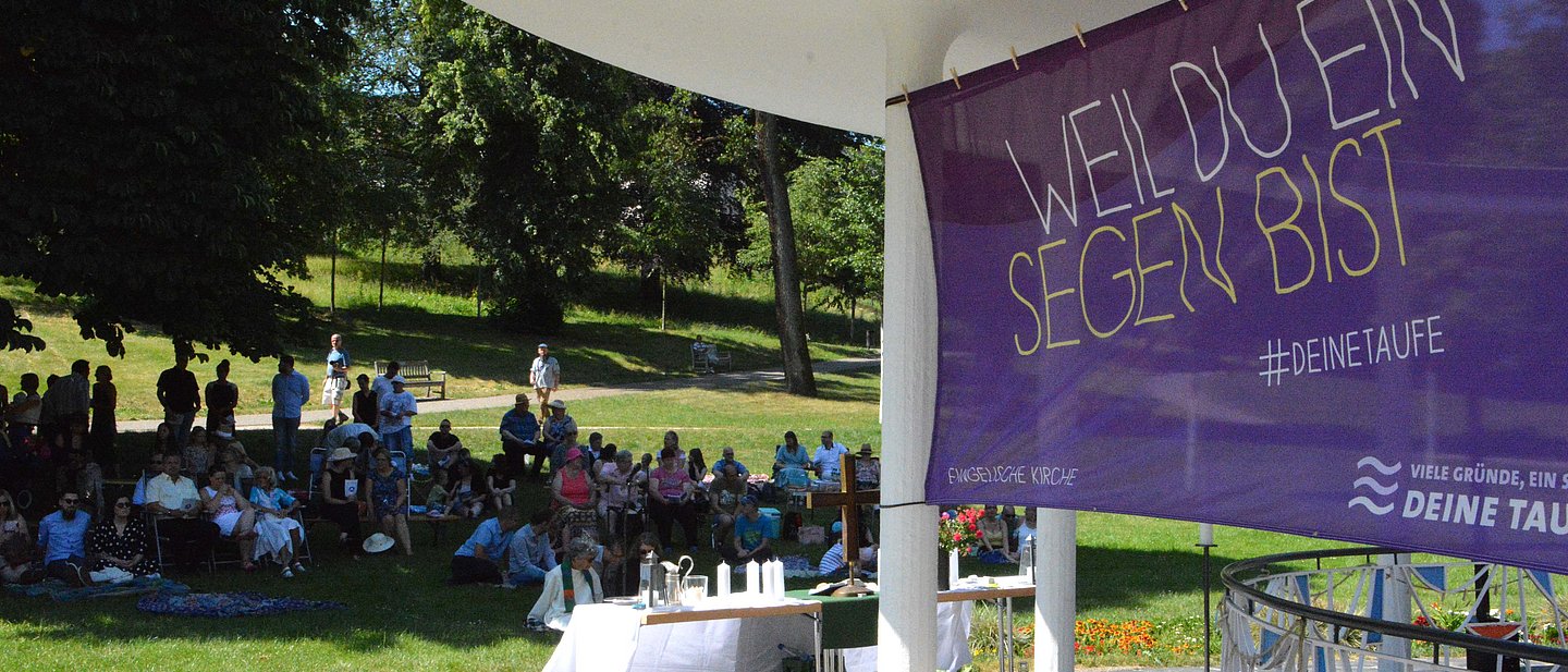 Tauffest am Stahlbrunnen im Kurpark