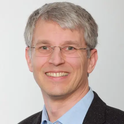  Dekan Olliver Zobel