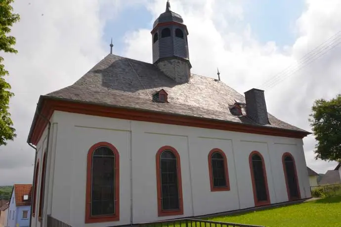 Evangelische Peterskirche Wallrabenstein