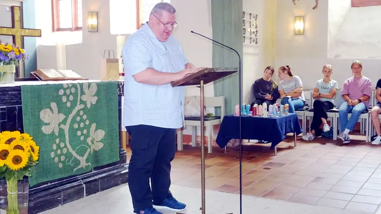 Gottesdienst mit Amtseinführung von Pfarrerin Beate Schwenk - Markus Schenk