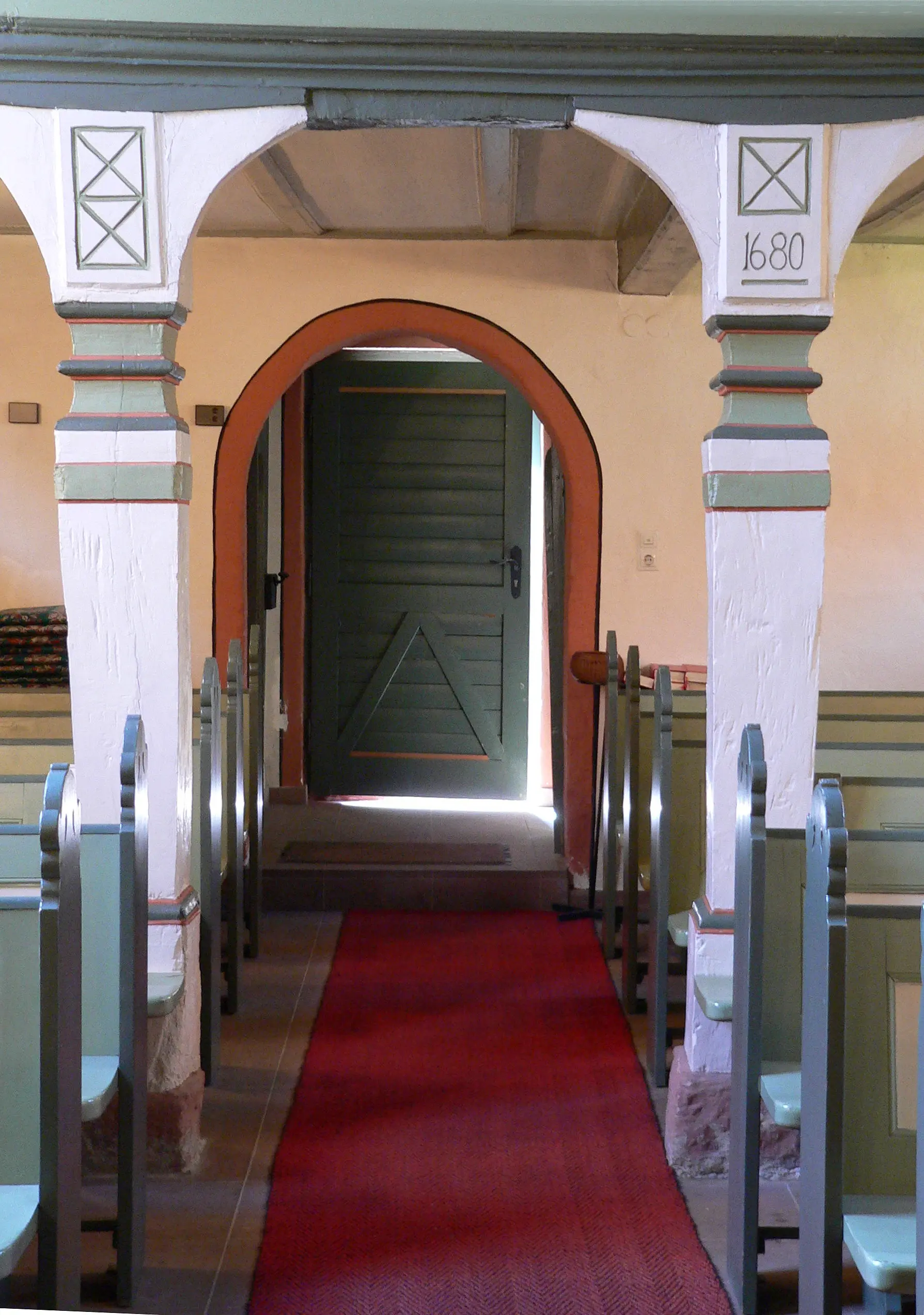 Dorfkirche Innenansicht 01 