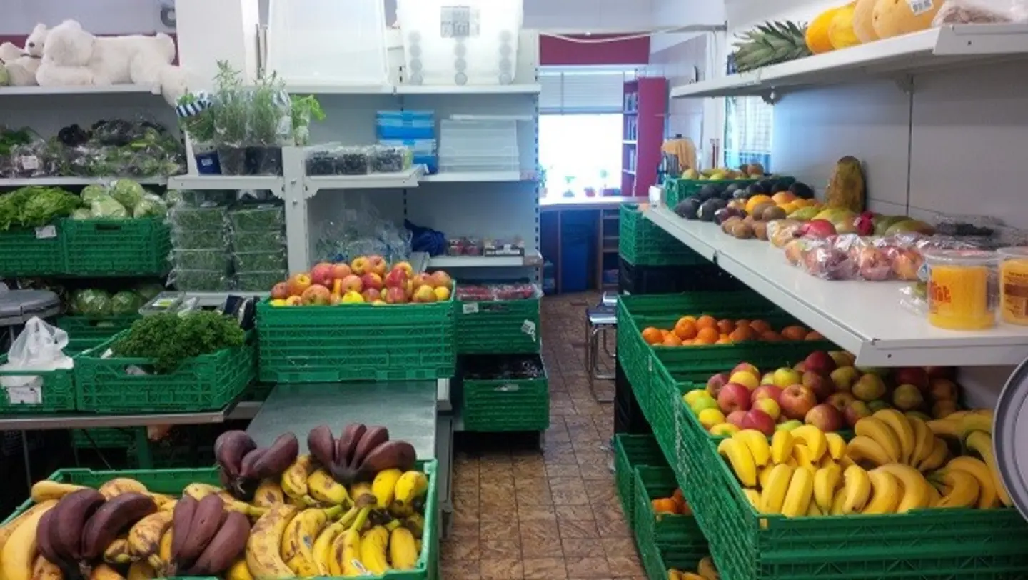 Die Obst- und Gemüseausgabe im Tafelladen in Schwalbach