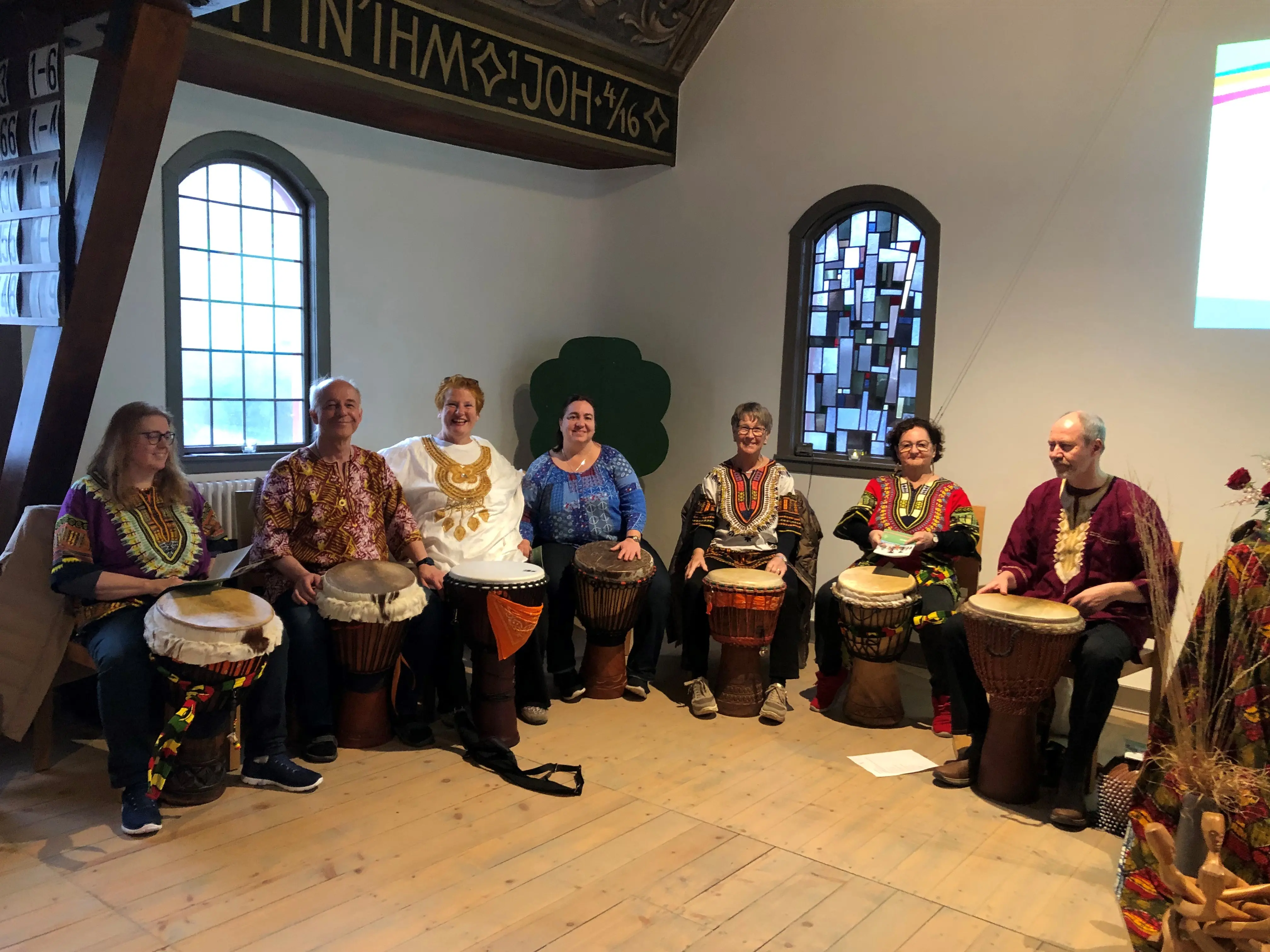 Mitglieder der Trommelgruppe Vitambo