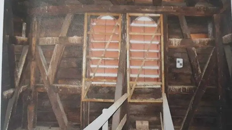 Die Texte und Fotos beruhen auf der "Besonderen Lernleistung - Geschichtsrezeption im digitalen Zeitalter: histocaching" als neue Form der Vergangenheitsbegegnung am Beispiel der Braubacher Barbarakirche." von Tobias Metz.