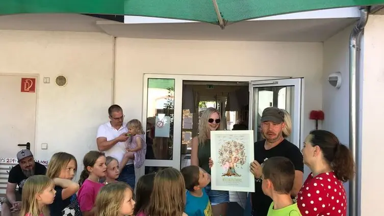 Bilder vom Ausflug der Maxikinder in den Tierpark Bell und der anschließend Abschlussfeier in der KiTa!