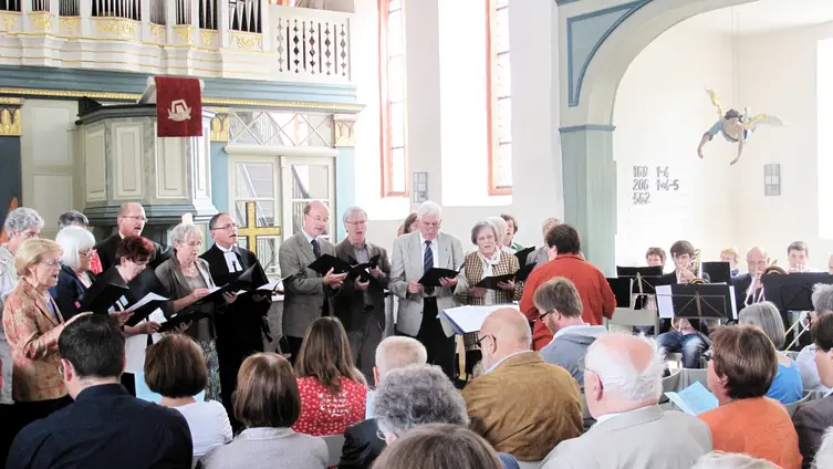 Ökumenischer Gottesdienst am 13.06.2011 anl. 800 Jahre Büttelborn, Klein-Gerau und Worfelden - Kirchenchor und Posaunenchor mit Carola Röder