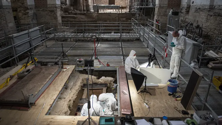 Untersuchung Sarkophag 2019