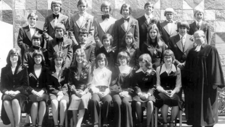 1975