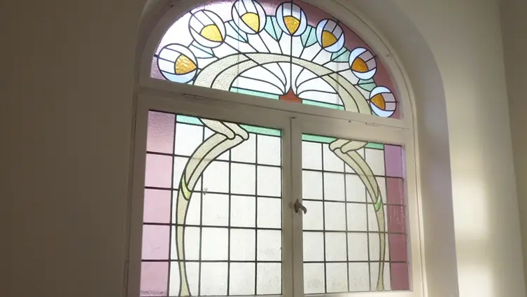 Fenster im Treppenhaus vorher
