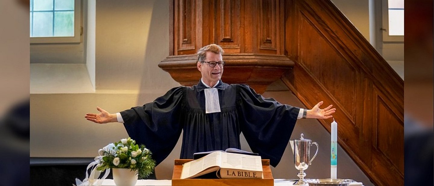 Gottedienst mit Pfarrer Schneider-Trotier