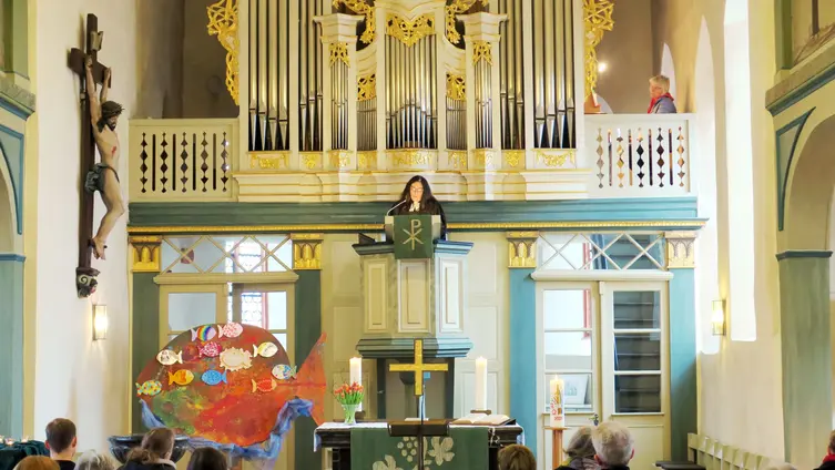 Gottesdienst mit der Vorstellung von Pfarrerin Beate Schwenk