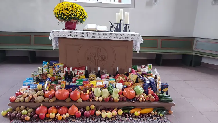 Erntedankgaben 2023, Gemüse,Kartoffel,Wein,.....