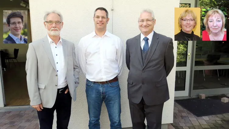 Ausgeschiedene Mitglieder des bisherigen Kirchenvorstandes - v.l.n.r.: Christian Heß, Reinhard Blöcher, Andreas Friedmann, Rüdiger Westermann, Petra Raiß, Ute Jäger †