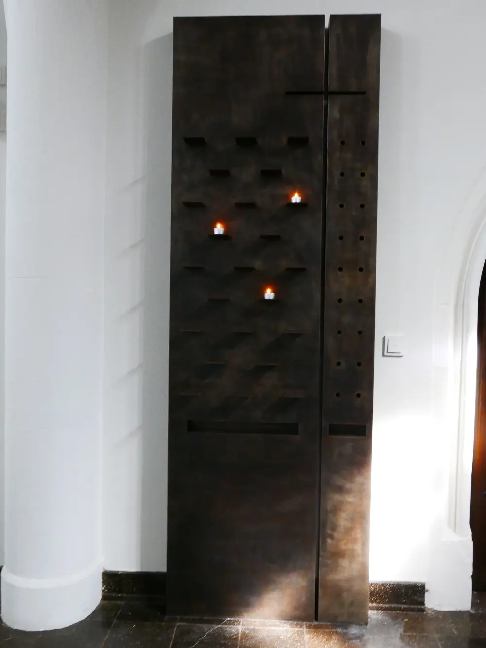 Kerzenwand1