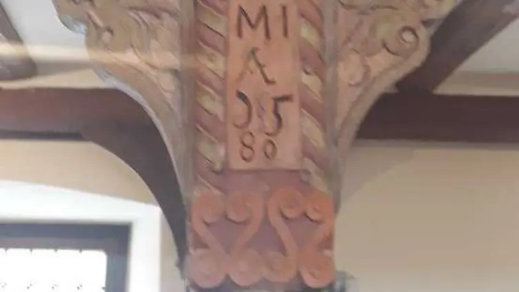 Die Texte und Fotos beruhen auf der "Besonderen Lernleistung - Geschichtsrezeption im digitalen Zeitalter: histocaching" als neue Form der Vergangenheitsbegegnung am Beispiel der Braubacher Barbarakirche." von Tobias Metz.