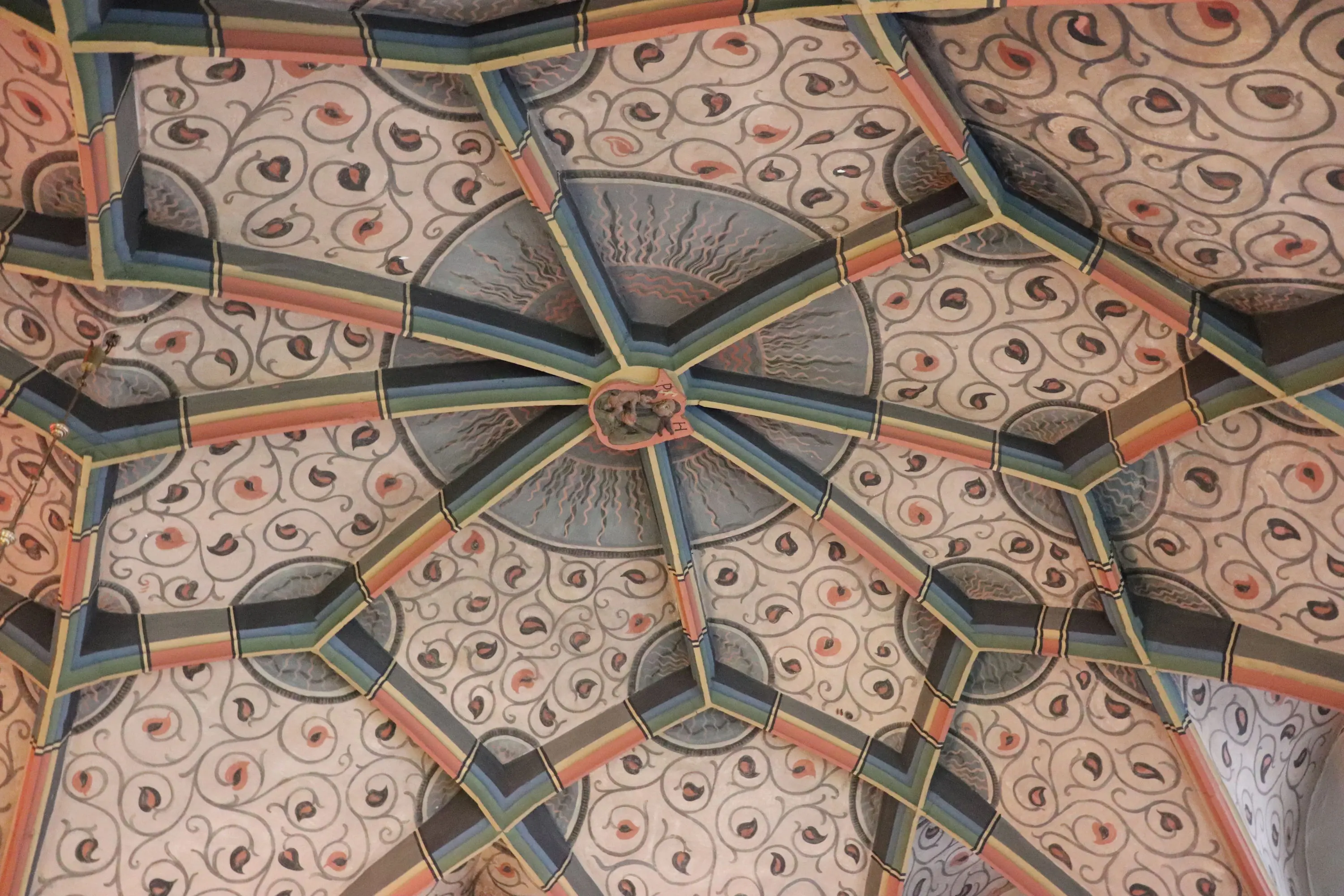 Ansicht der Dachkonstruktion der Grüninger Kirche