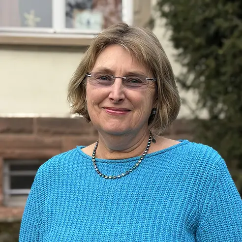 Porträt Pfarrerin Yvonne Siegel Körper