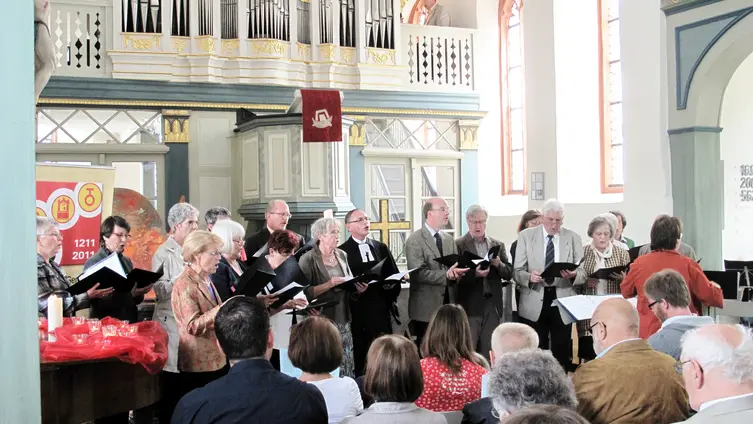 Ökumenischer Gottesdienst am 13.06.2011 anl. 800 Jahre Büttelborn, Klein-Gerau und Worfelden - Kirchenchor mit Carola Röder
