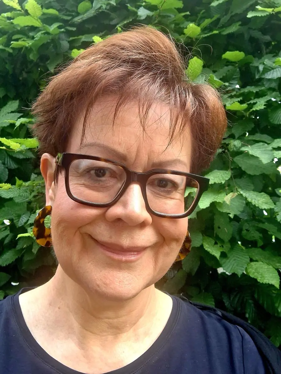 Porträt Pfarrerin Ellen Schneider-Oelkers