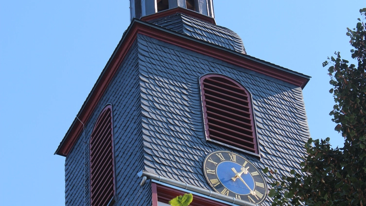 Turm der evangelischen Kirche Obr-Ramstadt nach 2016