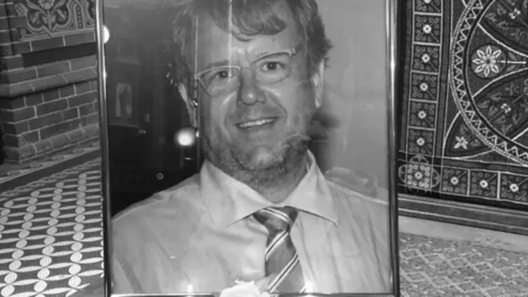 Bild des verstorbenen Christoph Müller bei der Trauerfeier in der Bergkirche Wiesbaden