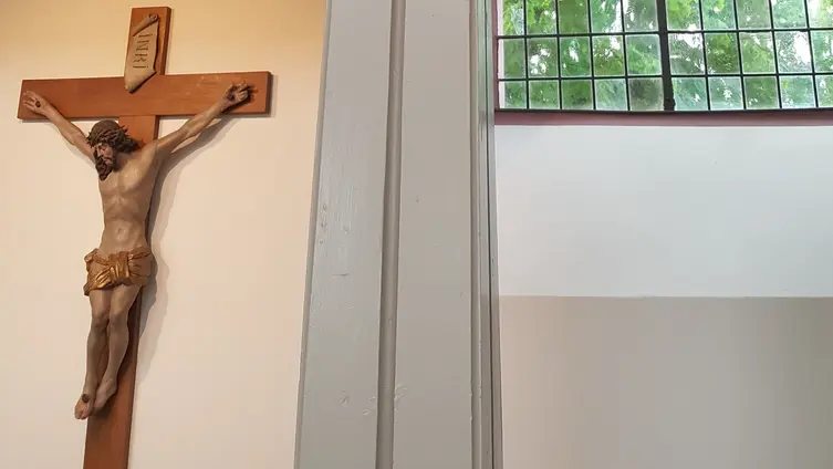 Kruzifix in der evangelischen Kirche Ober-Ramstadt