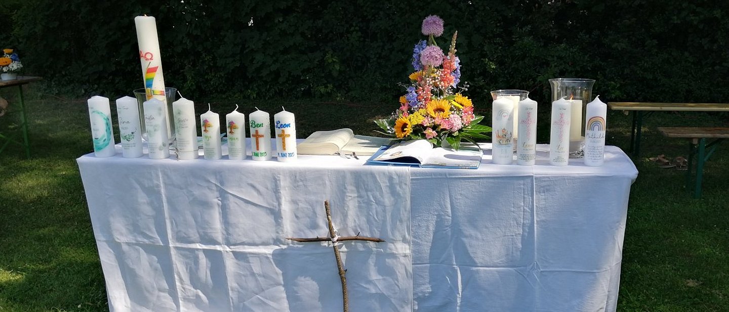 Altar zum Tauffest 2025