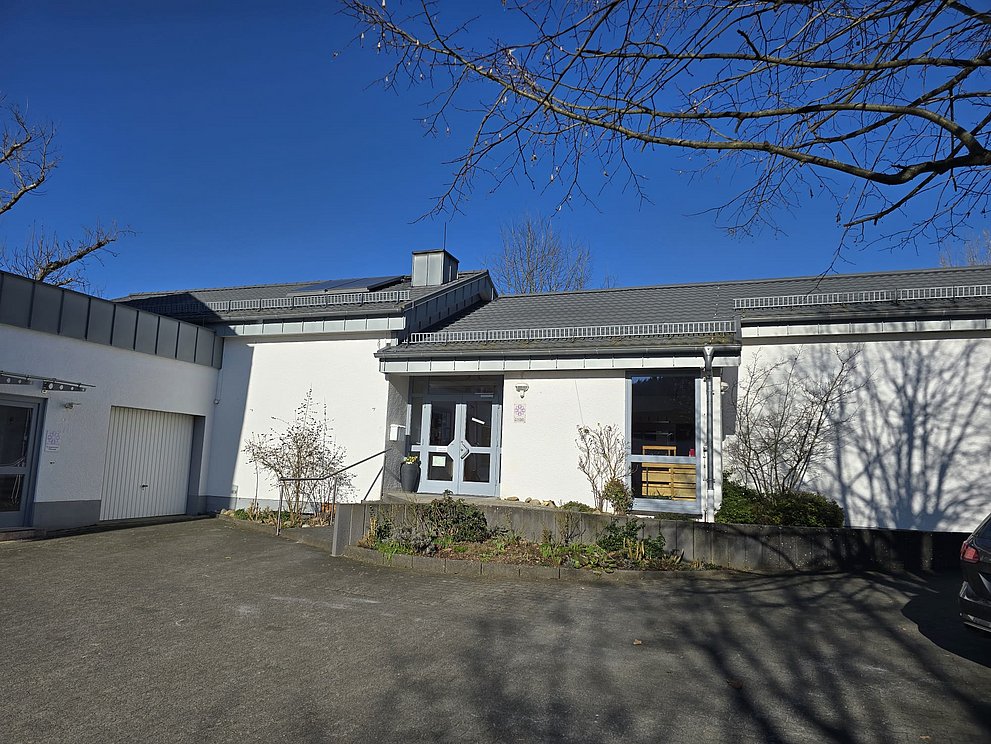 Das Gemeindehaus Rodheim von außen.