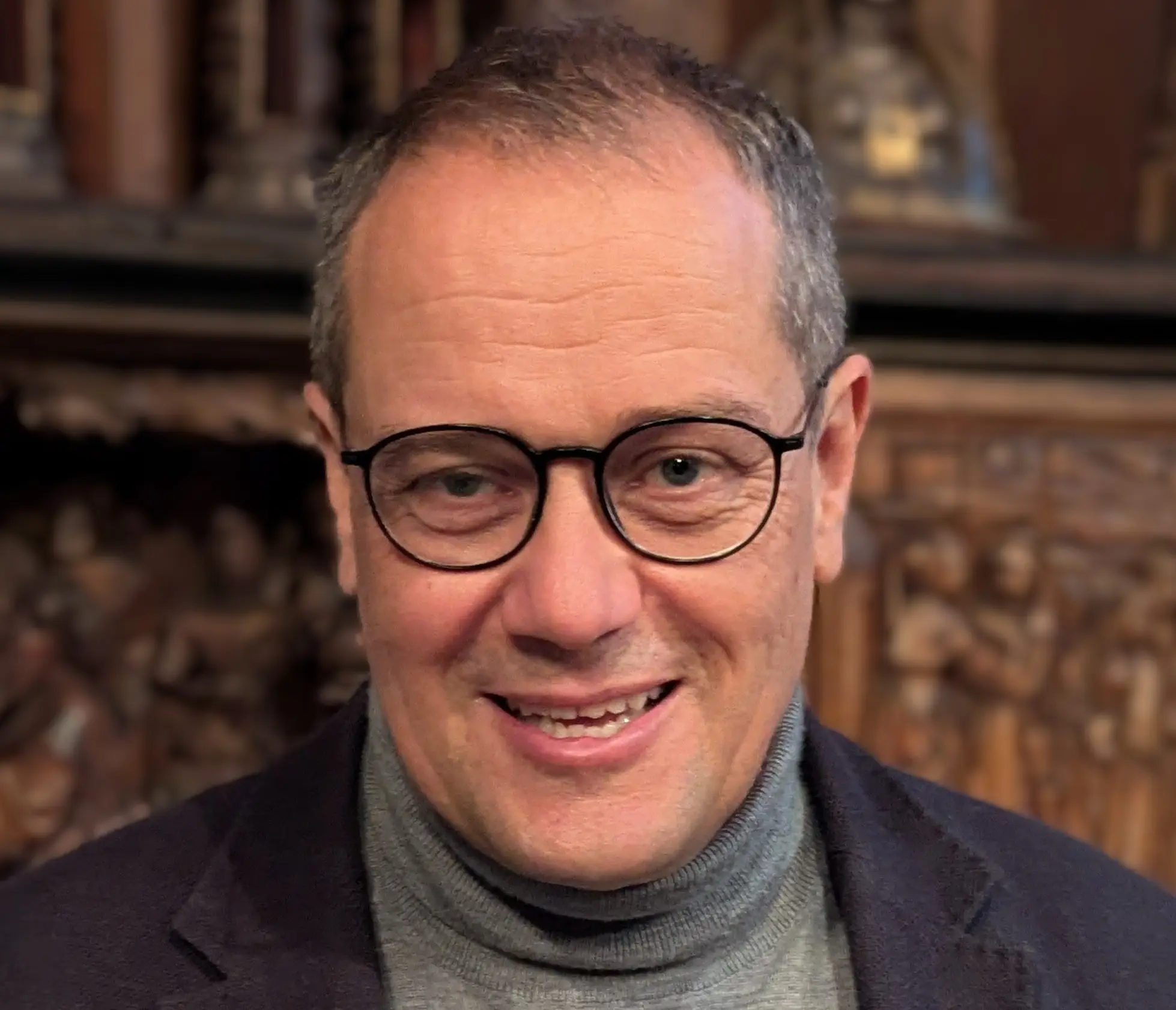 Das Bild zeigt Pfarrer Ulrich Möbus.