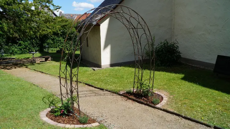 Rosenbogen an der Alten Martinkirche