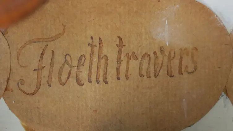 Manual - Querflöte 8' - Das Register ahmt den Klang des gleichnamigen Blasinstruments nach