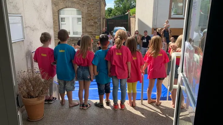 Bilder vom Ausflug der Maxikinder in den Tierpark Bell und der anschließend Abschlussfeier in der KiTa!