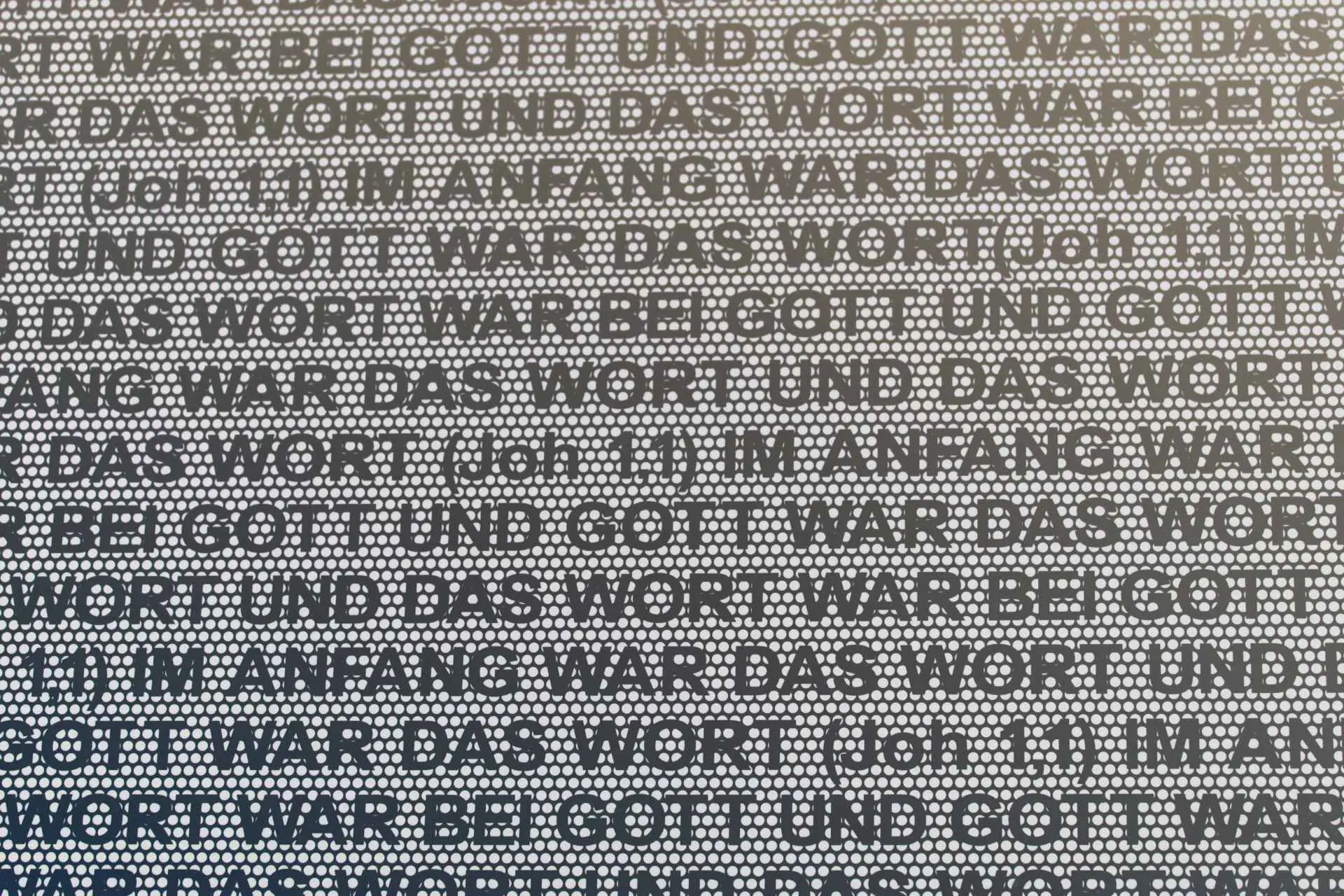 Fenster im Helmut-Hild-Haus