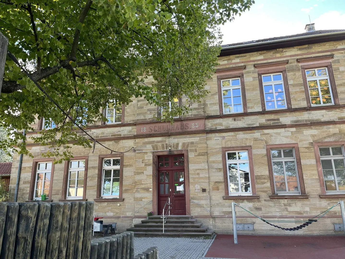 Kita Albig, Großer Hof