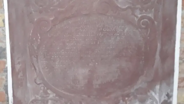 Die Texte und Fotos beruhen auf der "Besonderen Lernleistung - Geschichtsrezeption im digitalen Zeitalter: histocaching" als neue Form der Vergangenheitsbegegnung am Beispiel der Braubacher Barbarakirche." von Tobias Metz.