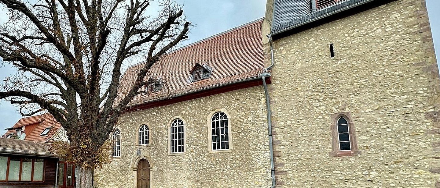 Wolfsheim Gemeindehaus und Kirche