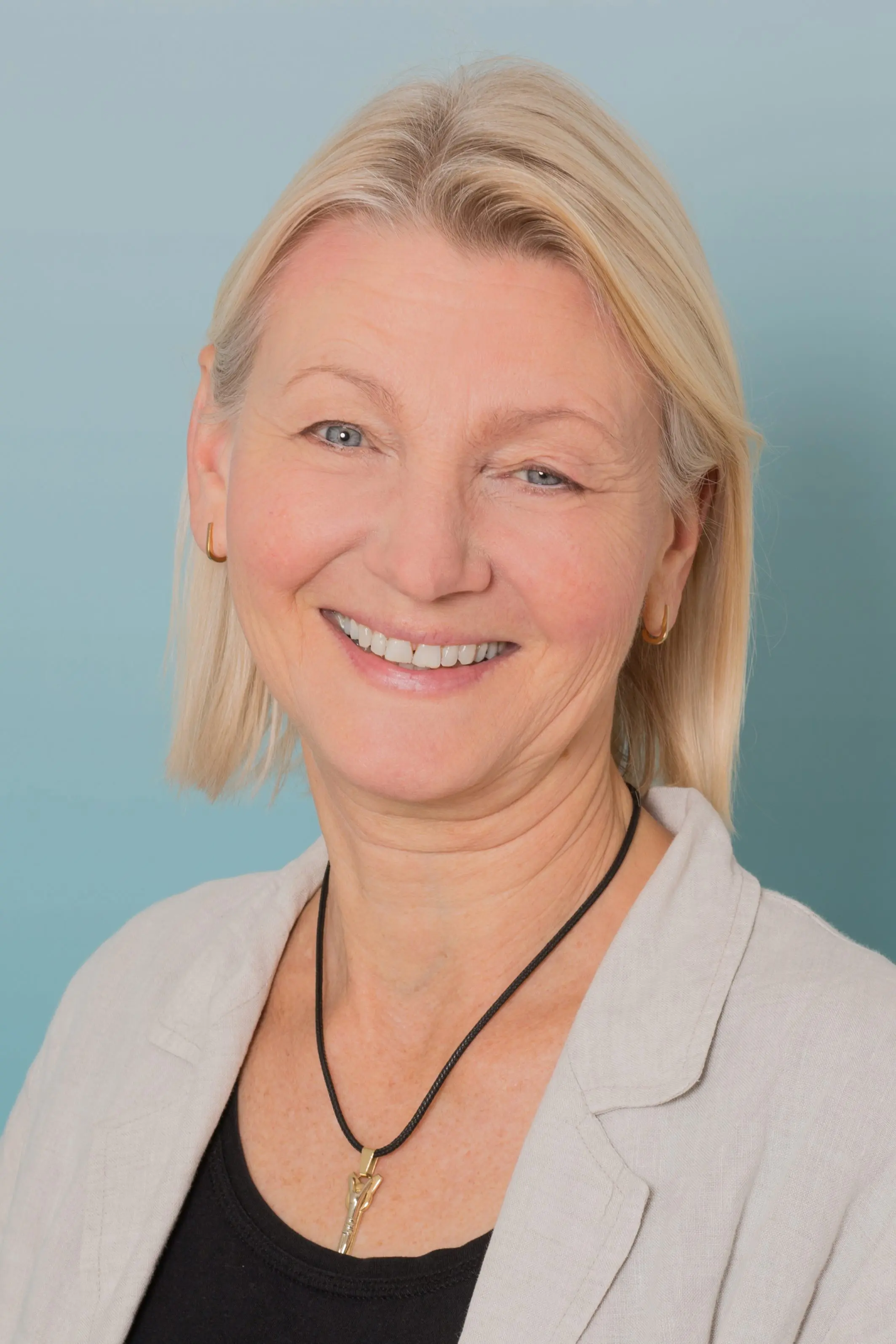 Das Bild zeigt Michaela Ziegler, die den nebenstehenden Text Gedanken zur Woche geschrieben hat