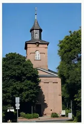Vier Kirchengebäude aus den Orten Bad Soden, Liederbach, Neuenhain und Sulzbach