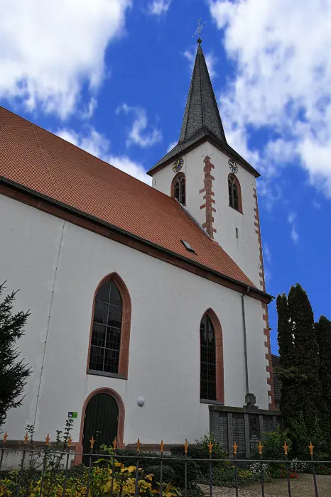 Kirche in Leeheim