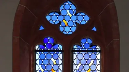 Fenster der Liebfrauenkirche Oberauroff