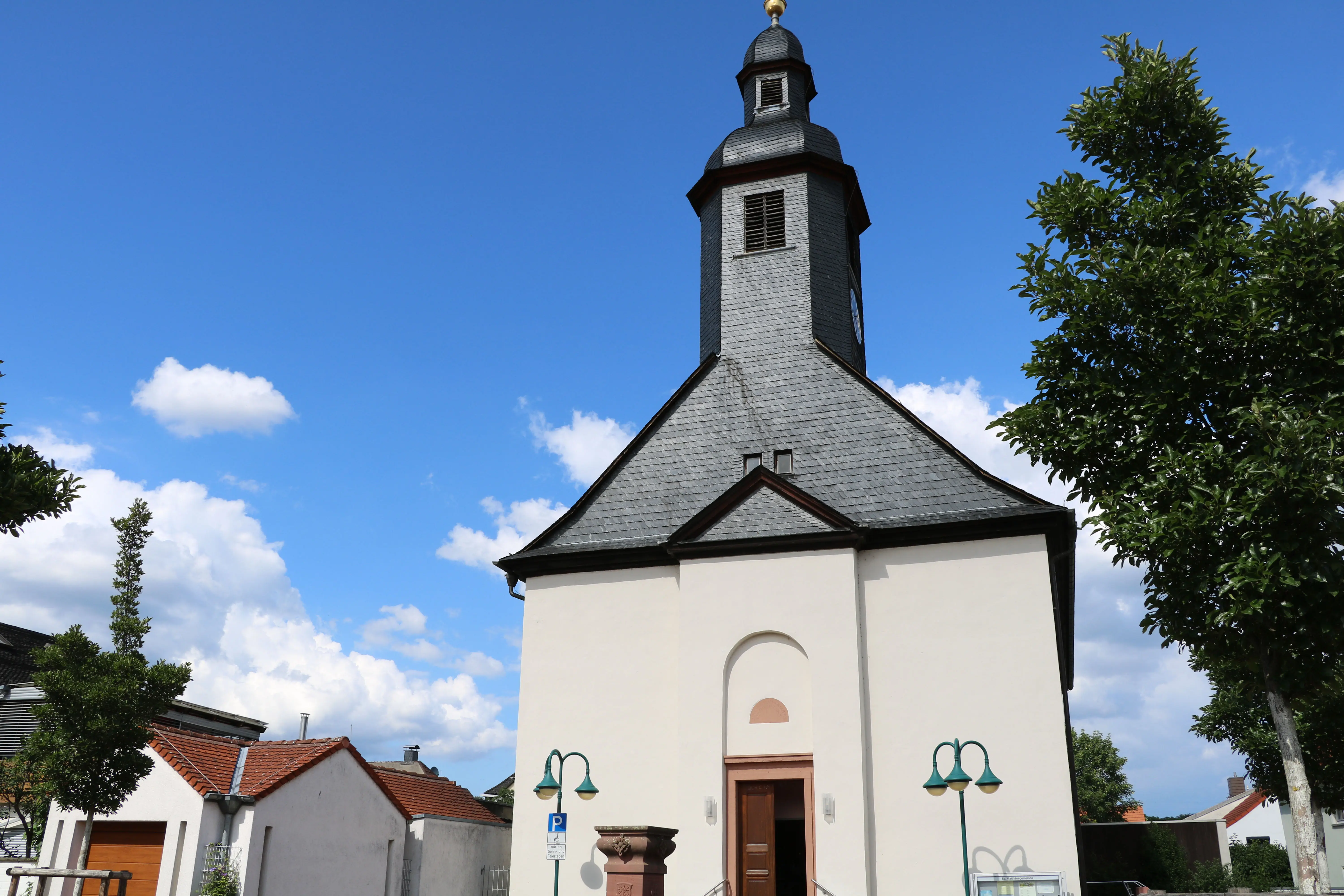 Evangelische Matthäuskirche Okriftel