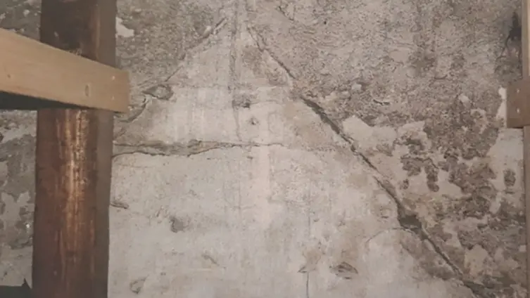 Die Texte und Fotos beruhen auf der "Besonderen Lernleistung - Geschichtsrezeption im digitalen Zeitalter: histocaching" als neue Form der Vergangenheitsbegegnung am Beispiel der Braubacher Barbarakirche." von Tobias Metz.