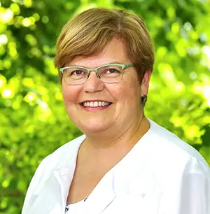 Porträtfoto zeigt Bettina Klünemann
