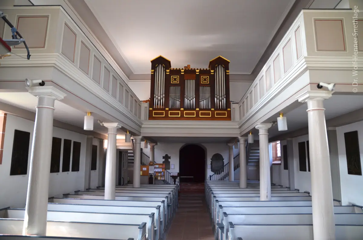 Historische Stumm-Orgel in der Martin-Luther-Kirche